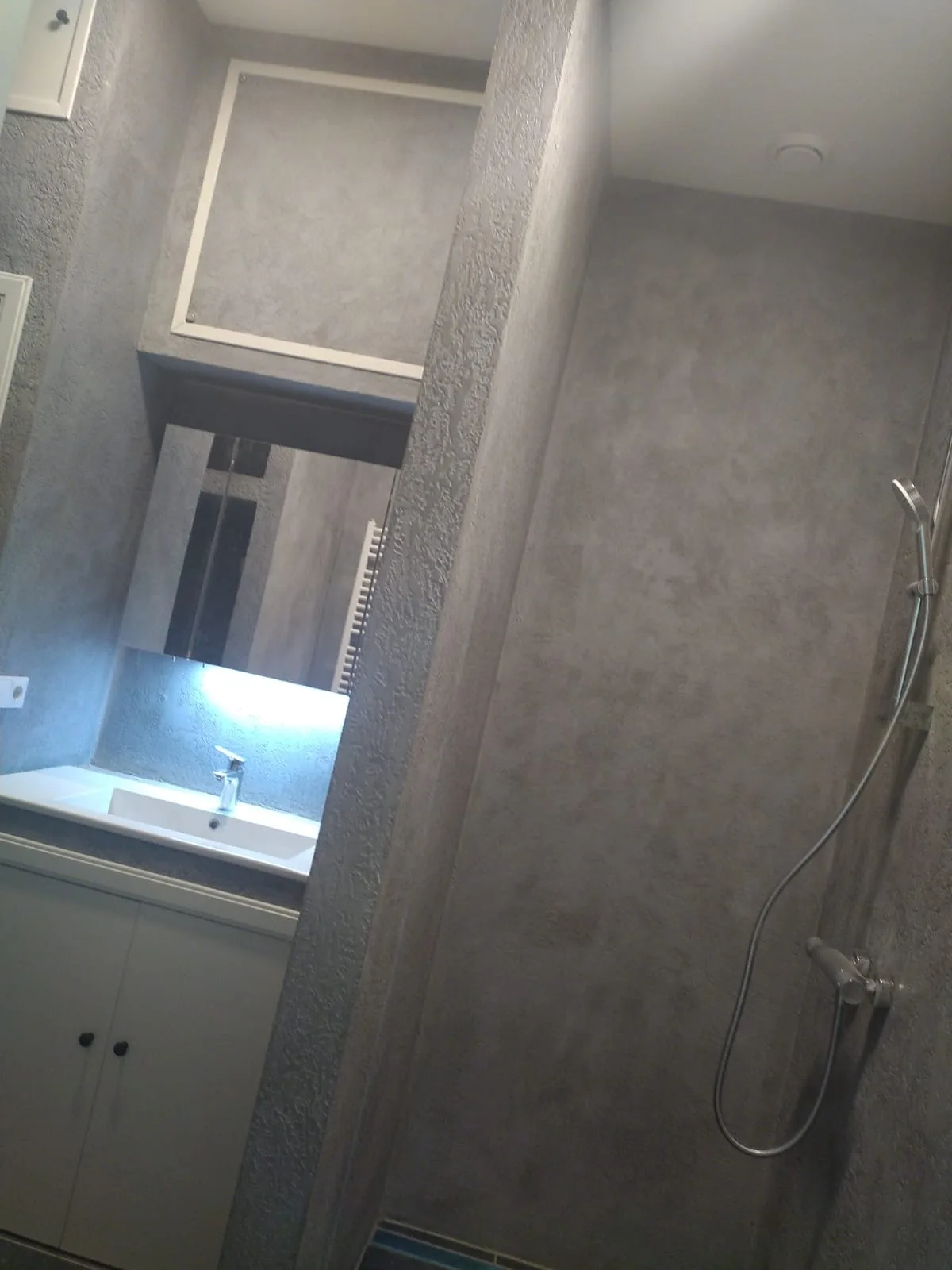 Badkamers waarbij afwerking en detail kloppen